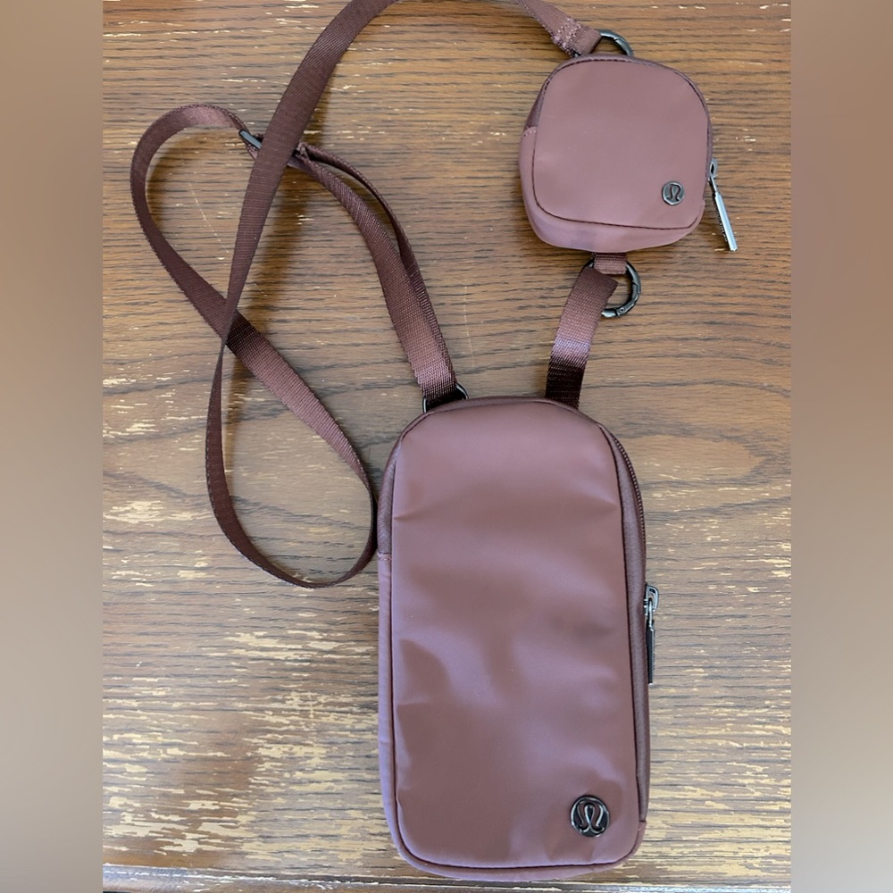 lululemon Modular Phone Crossbody Bag